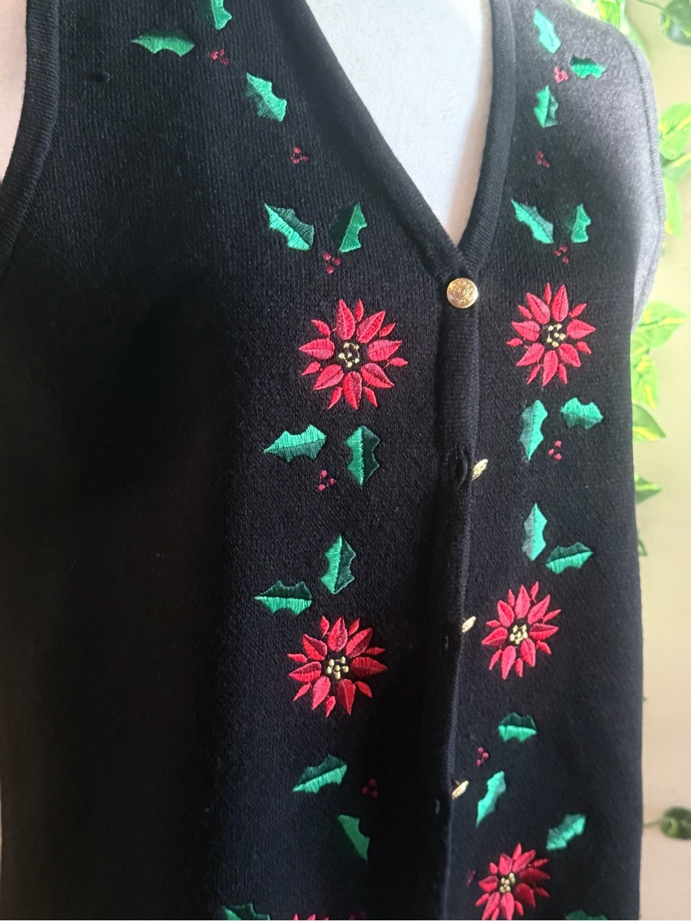 Vintage croft & barrow Black Poinsettia Button-Up Sweater Vest